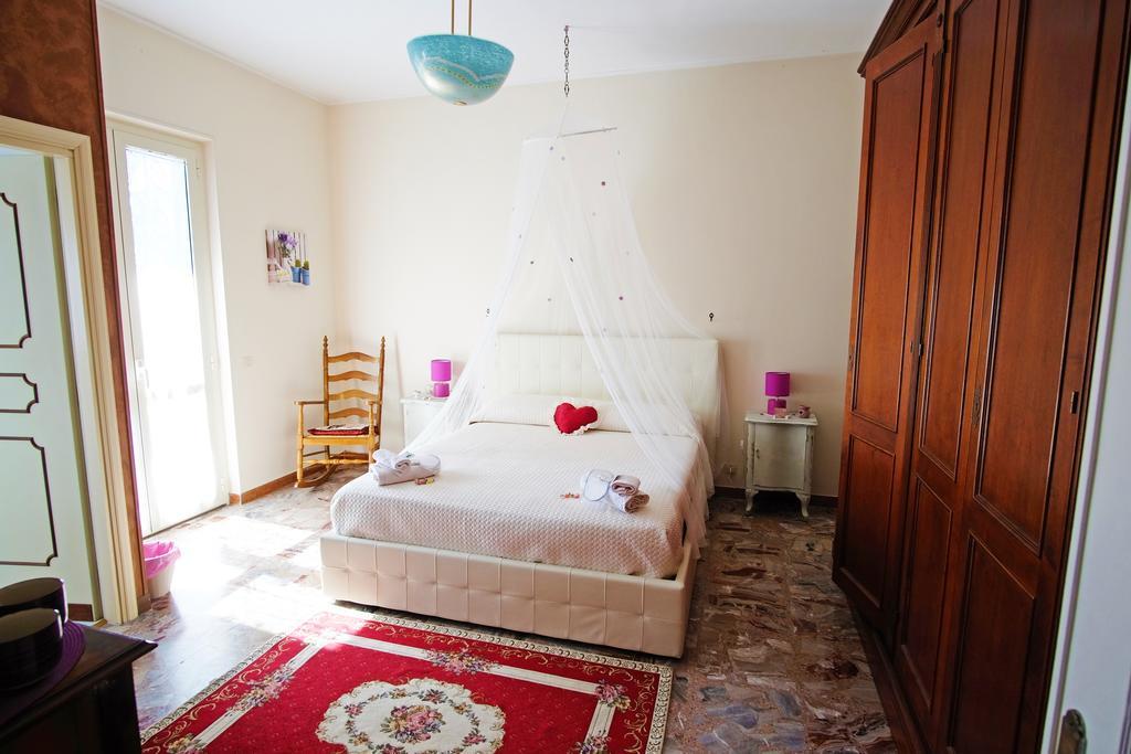 Bed And Breakfast Romantica Evasione Sutri Luaran gambar