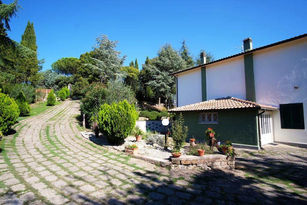 Bed And Breakfast Romantica Evasione Sutri Luaran gambar